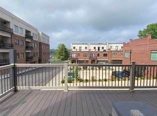 97 E Main St, Washington, MO 63090