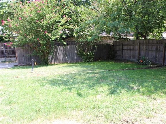 4th image of 305 Quintana Dr