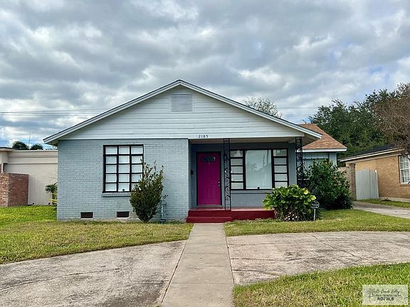 4th image of 2105 Palm Blvd