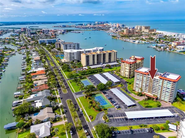 736 Island Way APT 1001, Clearwater, FL 33767
