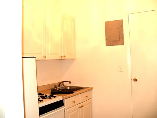 Rented by Prince Real Estate Associates LLC | media 21