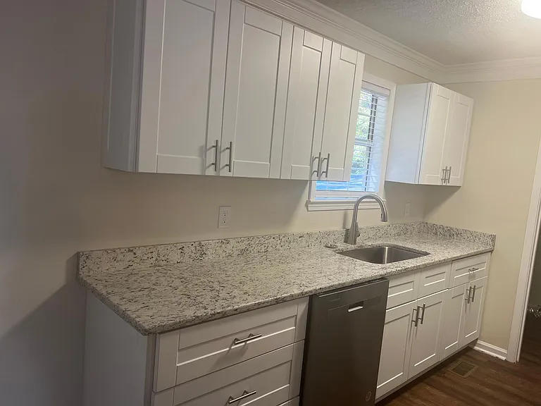 4843 Victoria Ct — Photo 6