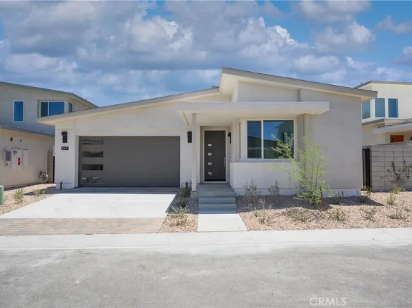 247 Mustang Ln, Palm Springs, CA 92262