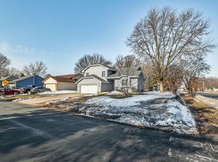 9858 Magnolia St NW, Coon Rapids, MN 55433