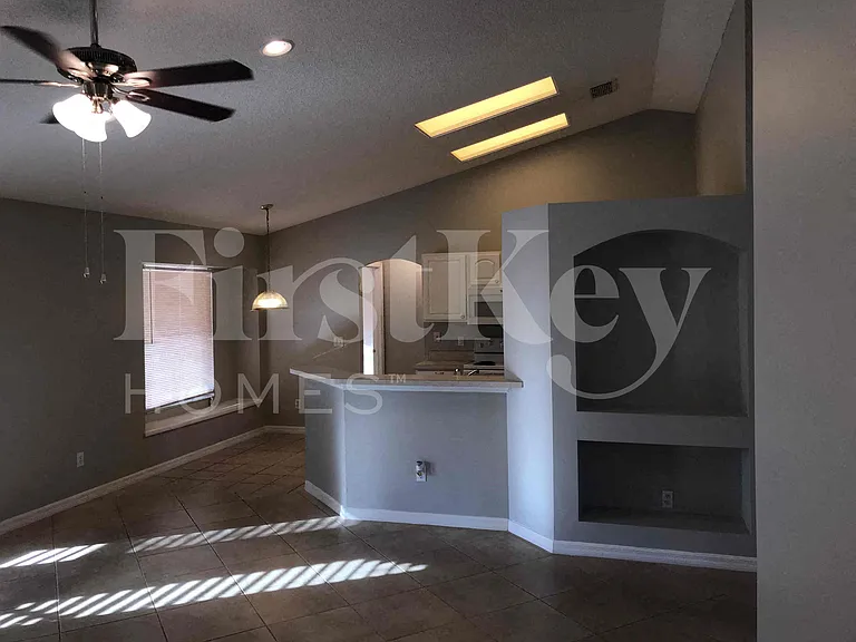 1550 Golfside Village Blvd — Photo 7