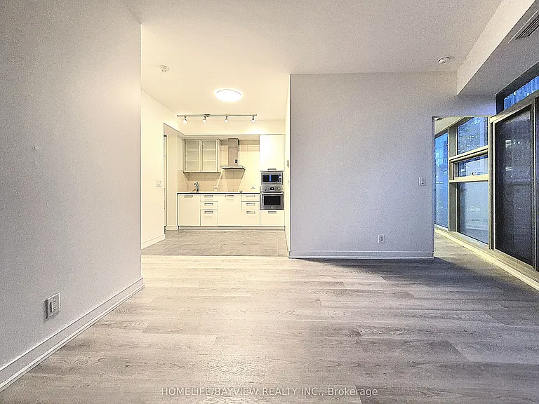 14 York St #1305 — Photo 7