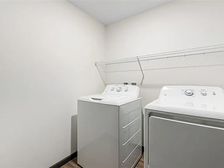 2875 Spring Rose Cir — Photo 17