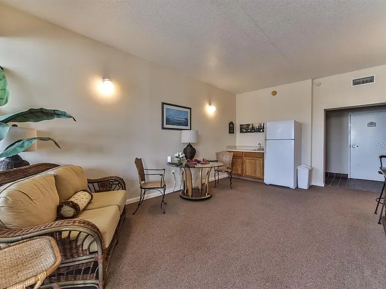 273 Middle Way #G — Photo 36