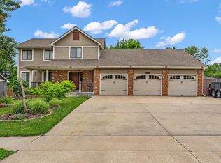 6236 SW 25th St, Topeka, KS 66614