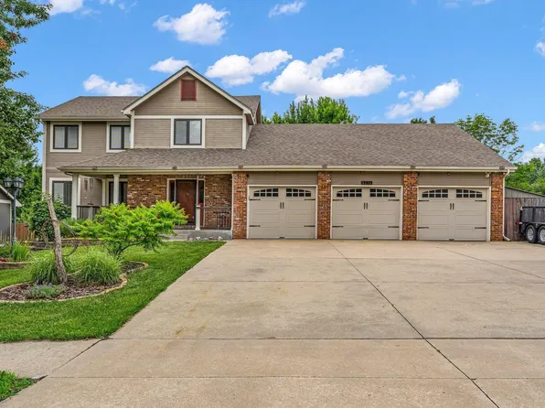6236 SW 25th St, Topeka, KS 66614