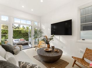 410 Entrada Dr, Santa Monica, CA 90402