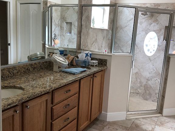 3rd image of 1583 Eastover Ter