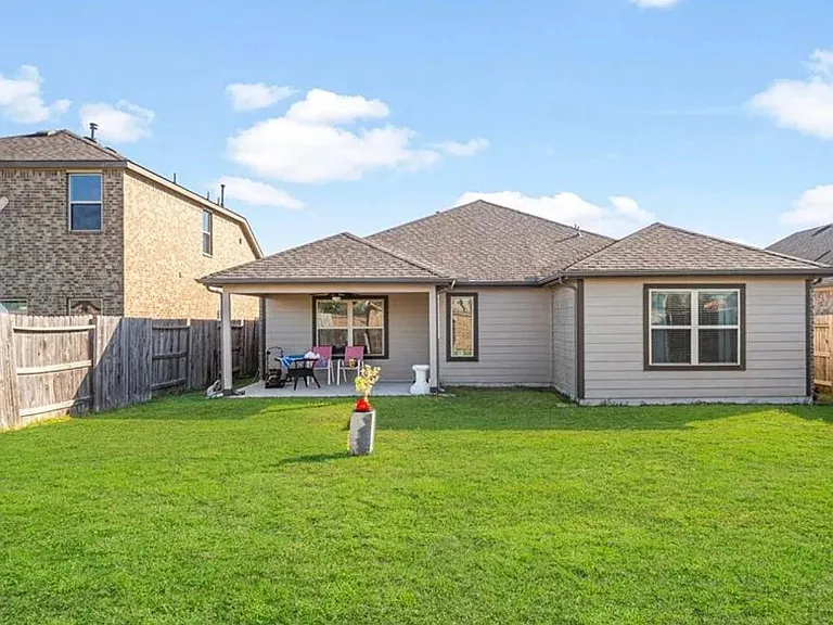 15419 Royce Holly Dr — Photo 20