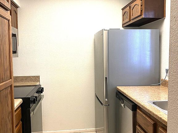 5th image of 11666 N 28TH Drive #186