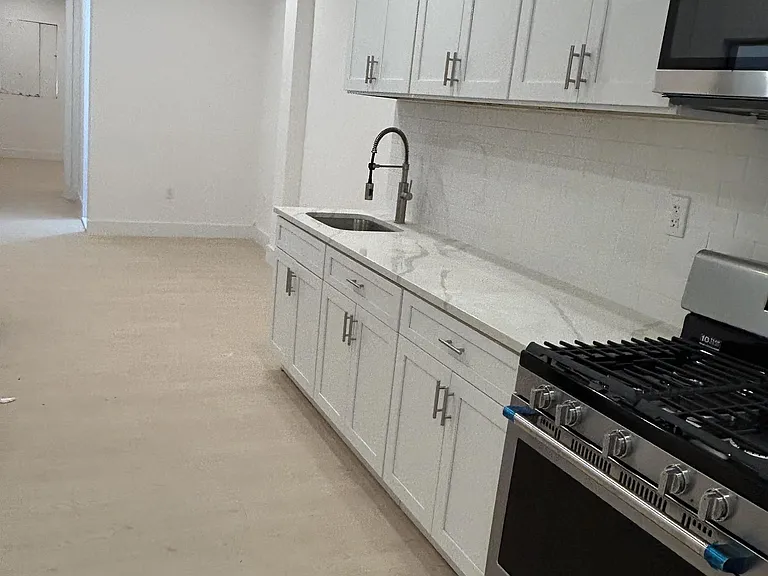 1191 Summit Ave #1193 — Photo 1