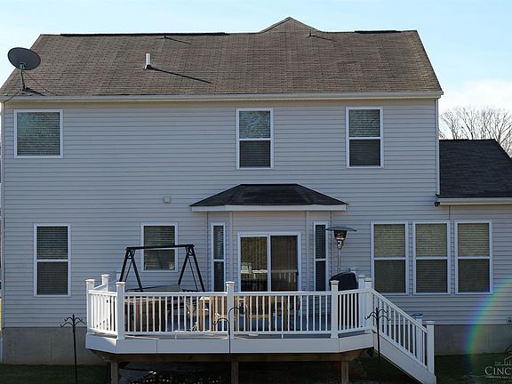 4th image of 976 Burgess Ct