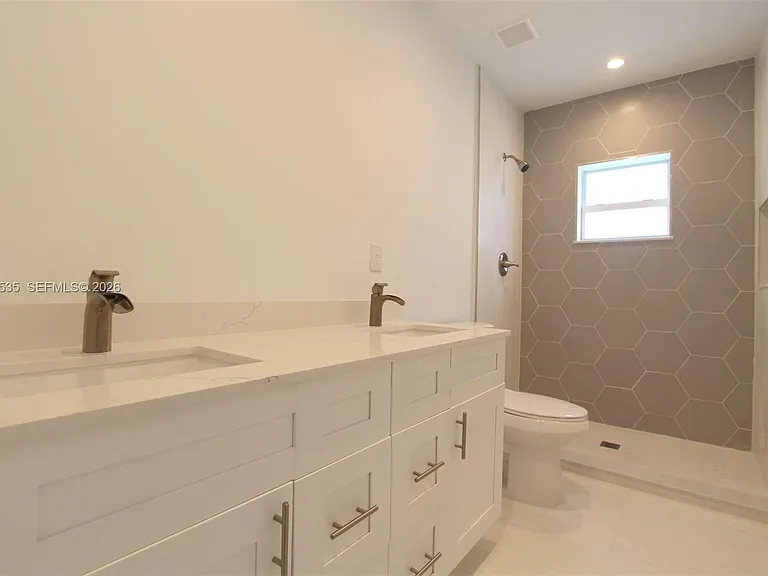 16035 SW 299th Ter — Photo 16