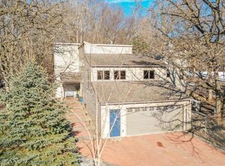 1311 28th St SW, Rochester, MN 55902