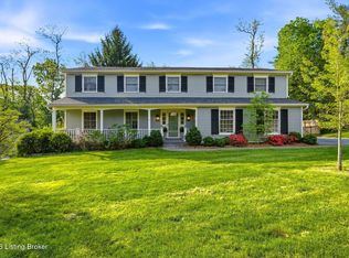 5204 Moccasin Trl, Indian Hills, KY 40207