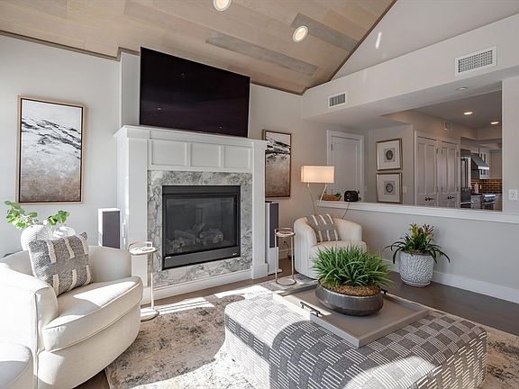 5th image of 78 Thatcher Rd Unit 6