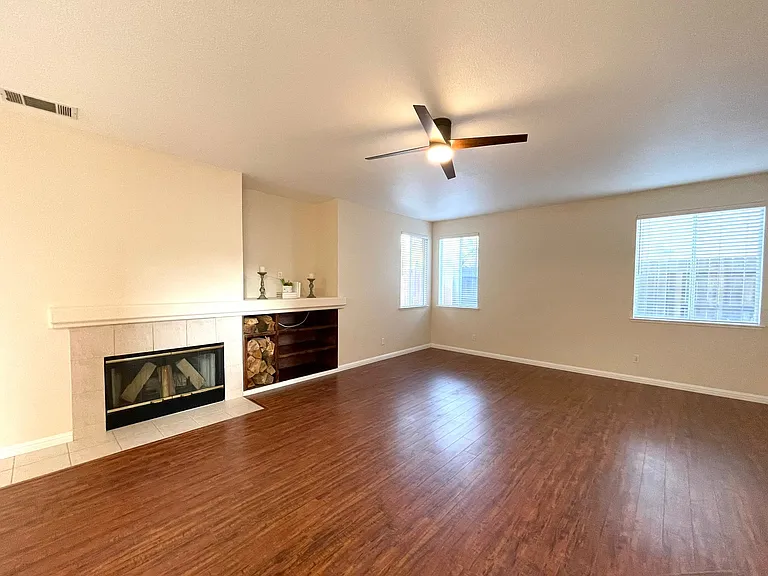 5531 Sage Dr — Photo 4
