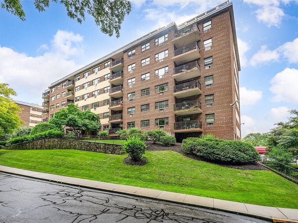 1st image of 100 Diplomat Drive #3P