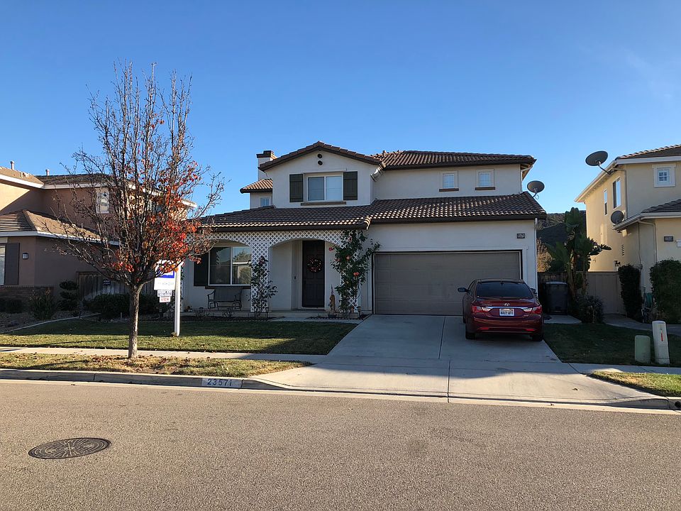 1st image of 23571 Silverwood St