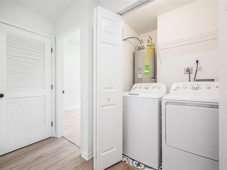 1508 E Jean St — Photo 29