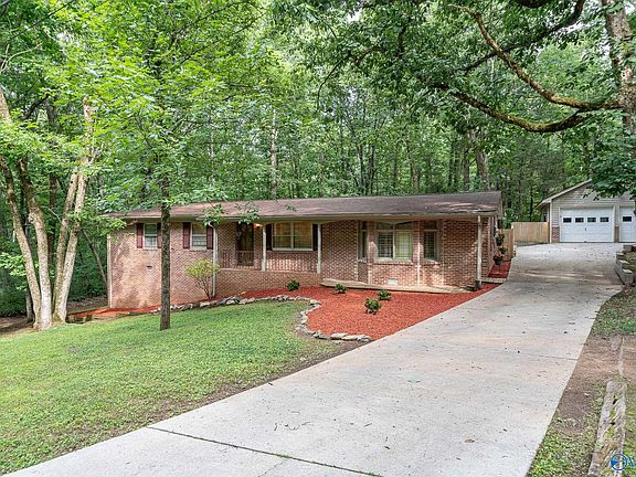 3rd image of 9529 Hemlock Dr SE