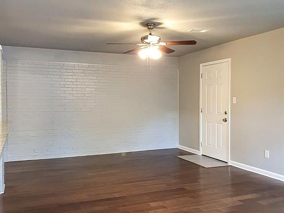 2nd image of 3608 Falcon Dr