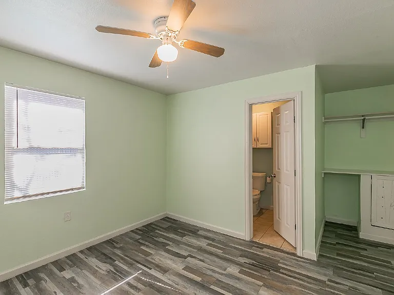 3524 Avenue M #B — Photo 9