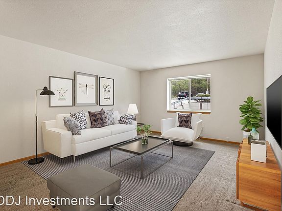 2nd image of 200 W North St #11323557