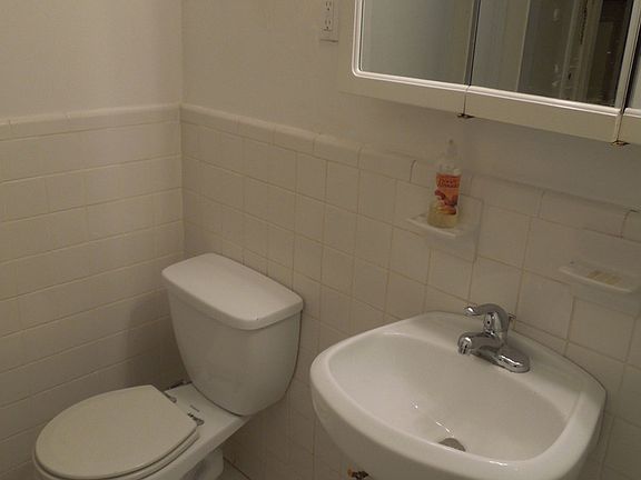 5th image of 336 E 82nd St APT 2C
