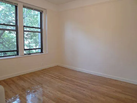 Rented by NYLA Realty | media 3