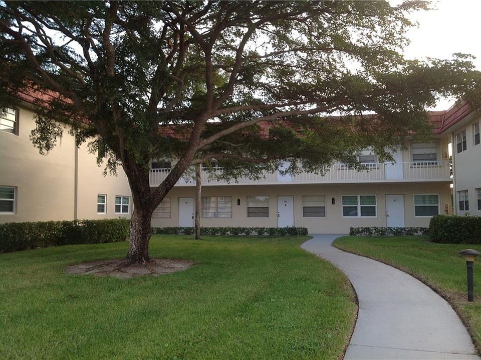 1st image of 41 Woodland Dr