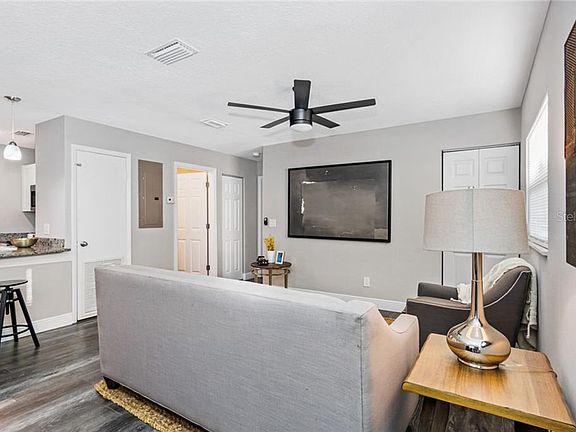 5th image of 4108 W Nassau St