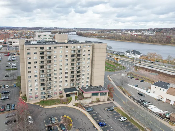 111 Dekoven Drive APT 407, Middletown, CT 06457