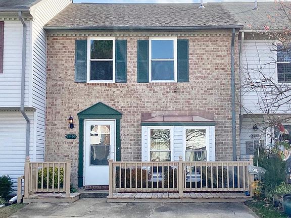 2nd image of 620 Cedar Springs Ct