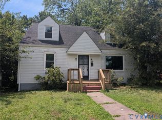 726 Jefferson Pl, Petersburg, VA 23803