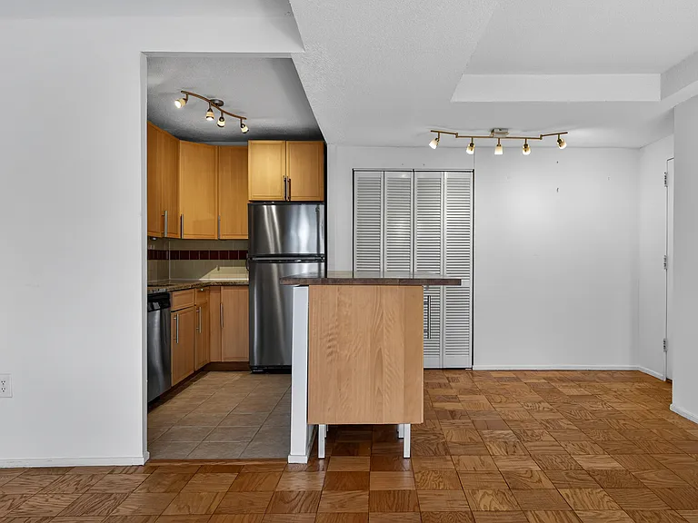 1311 Delaware Ave SW #231 — Photo 7