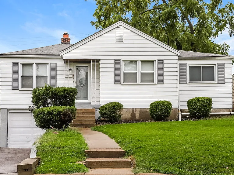7520 Eunice Ave — Photo 1