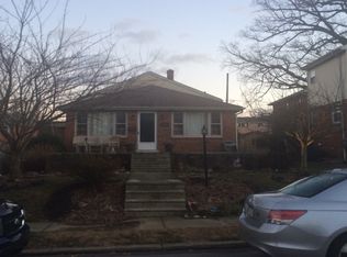 2920 Armstrong Ave, Secane, PA 19018