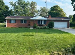 6230 E Bristol Rd, Burton, MI 48519