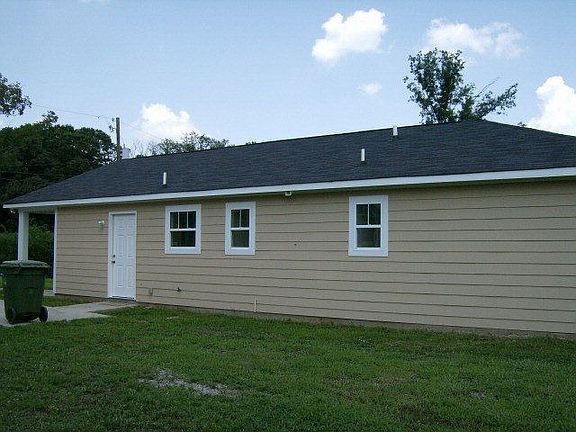5th image of 209 Harmon Ave