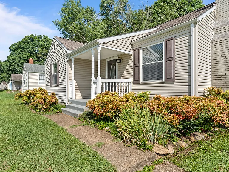 855 Burroughs Rd — Photo 4