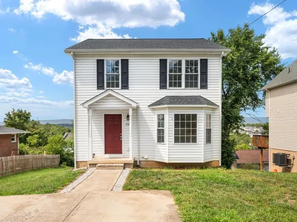 395 Stonewall St, Strasburg, VA 22657