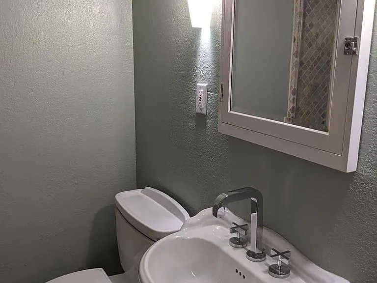 412 Avalon Dr — Photo 8