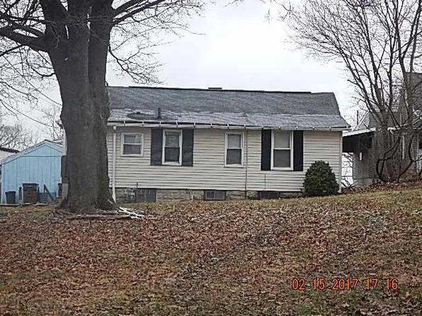 242 Emerson Ave, Farrell, PA 16121