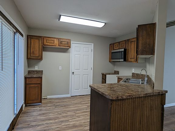 2nd image of 1604 Milburn Ave