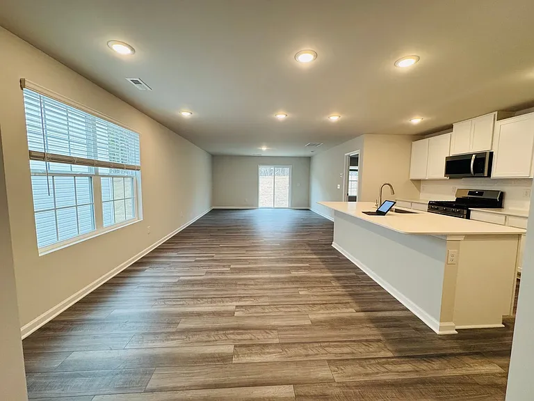 13151 Hampton Bay Ln — Photo 3